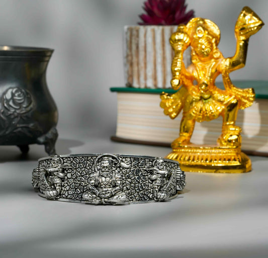 Hanumanji Kada Bracelet For Men - NuroHub