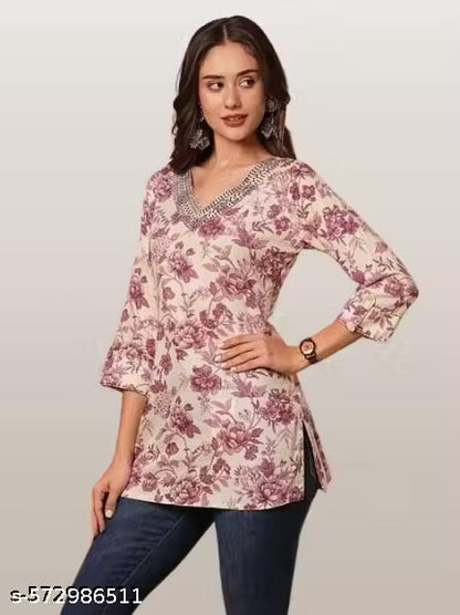Women Pink Floral Printed Cotton Kurti