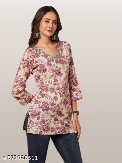 Women Pink Floral Printed Cotton Kurti