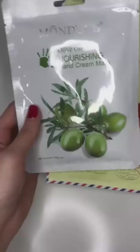 Silky and Exfoliating Hand Mask