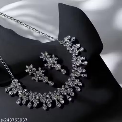 Silver Plated Necklace Set With White American Diamond